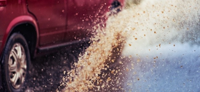 Car-Splashing-Water