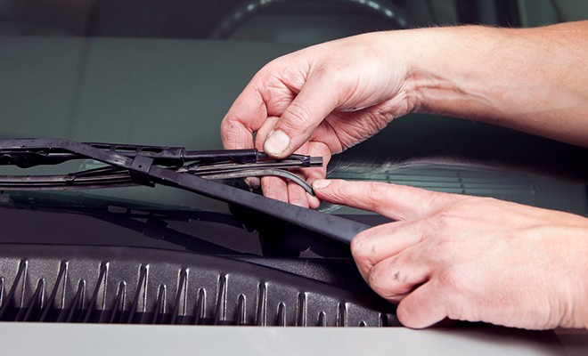 windshield-wiper-damage