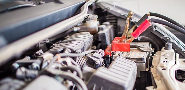 Car-Battery-with-Jumper-Cables